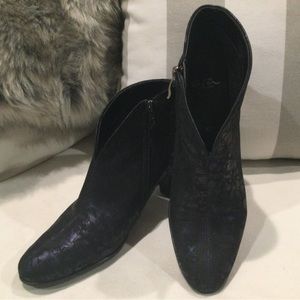 ara Women’s Tricia Ankle Boot